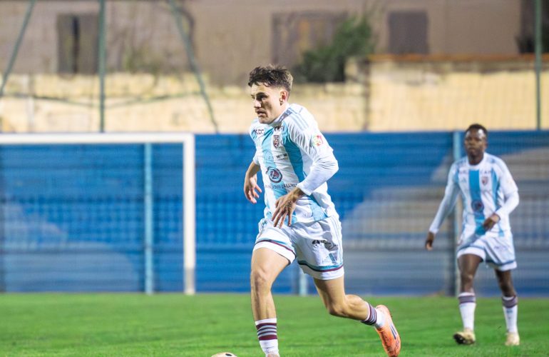 Encore en quête de solutions à l’extérieur